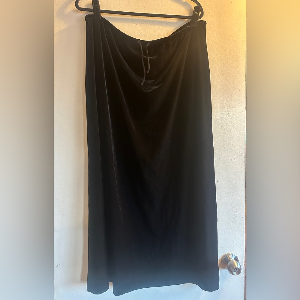 Jones New York Black Velvet Maxi Skirt